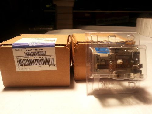 (2) Johnson Controls T-4002-201 Pneumatic Thermostats NIB