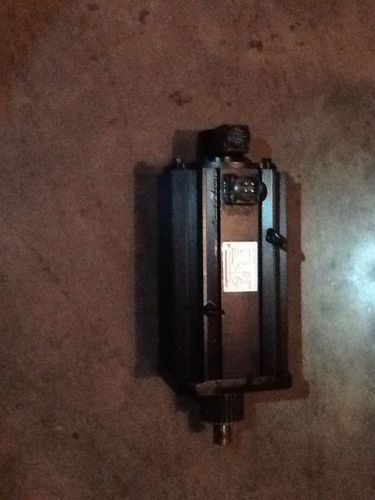 YASKAWA ELECTRIC CORPORATION  AC SERVO MOTOR USASEM-35TV21,3.51KW,22.4N.M