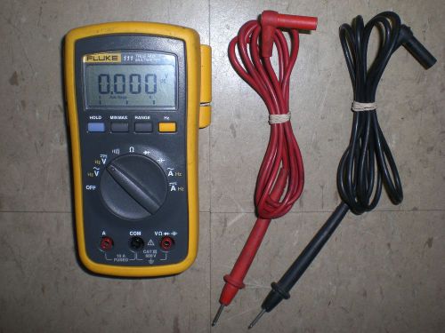 FLUKE 111 TRUE RMS MULTIMETER W/ AMPS WITH LEADS LOOK!!!!!!!