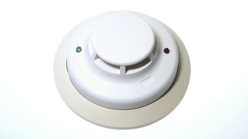 9 Nearly New 4W-B System Sensor 4-Wire Photoelectric Smoke Detectors