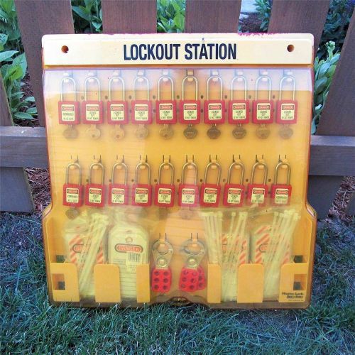 Master Lock Safety Series Lockout Station #1484 20 Padlocks 4 Hasps 48 Tags New