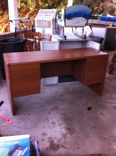 MEDIUM TO LARGE USED HON FURNITURE FAUX WOOD LAMINATE OVER WOOD DESK / CREDENZA