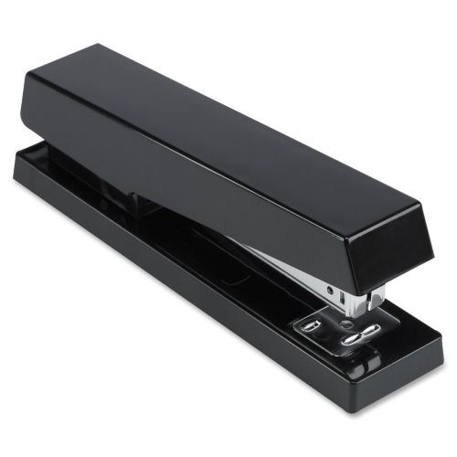 Business Source Desktop Stapler - 20 Sheets Cap -210 Staples - Black - BSN65648