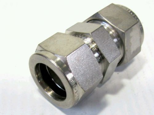 SS Swagelok Tube Fitting, Union, 1/2 in. Tube OD ..