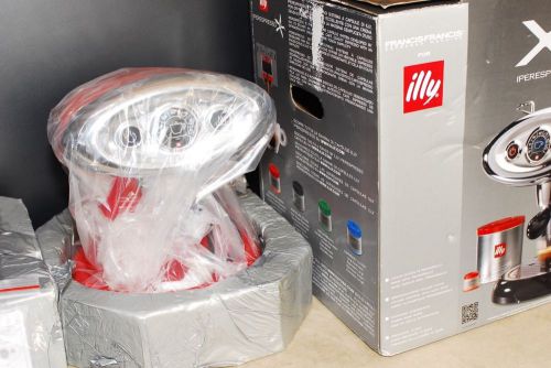 ILLY X7.1 Expresso Machine Red