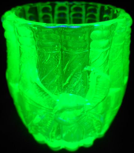 Green Vaseline Uranium glass tabletop toothpick holder stogie barrel whiskey art