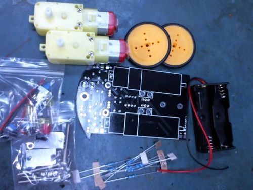 (1) DIY Line Tracking Smart Car Robot With Chassis And Kit (New, USA Ship)