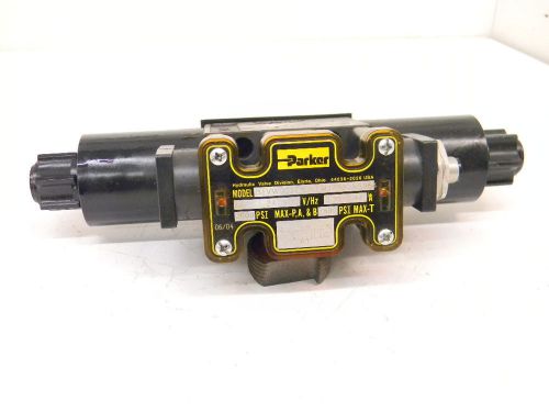 NEW SURPLUS PARKER DIRECTIONAL CONTROL VALVE SERIES D1VW