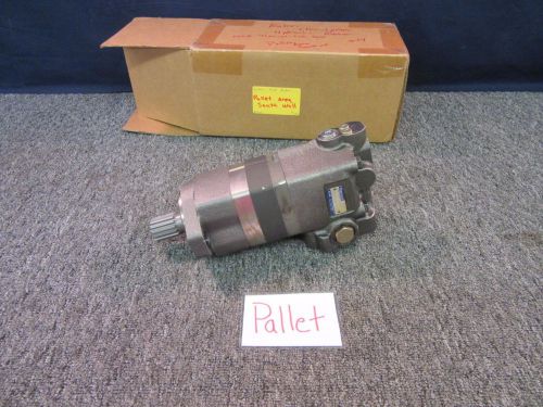 EATON CHAR-LYNN HYDRAULIC MOTOR PUMP 46-03 104-2020-001 MILITARY SURPLUS NEW