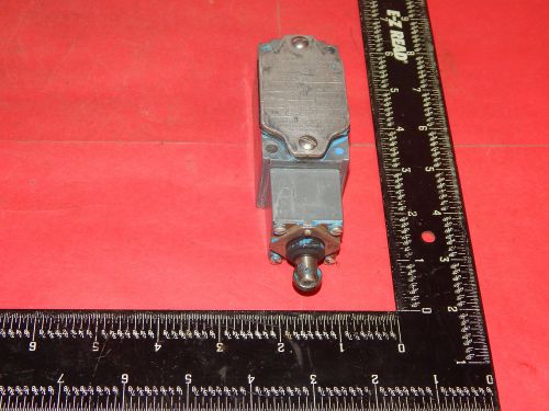 Allen Bradley 802T-D Oiltight Limit Switch Series D 600VAC Max 802TD