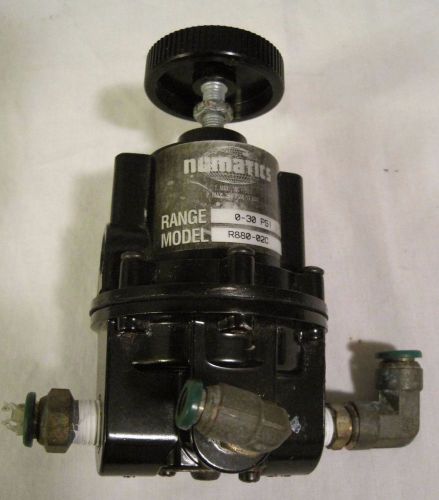 NUMATICS PRECISION REGULATOR 0-30 PSI R880-02C