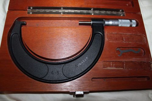 BROWN &amp; SHARPE 4-5&#034; MICROMETER W/WOOD CASE