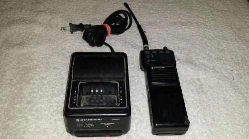 NIB VERTEX STANDARD COMMUNICATIONS RADIO RAPID CHARGER CSA-240 AND WALKIE TALKIE