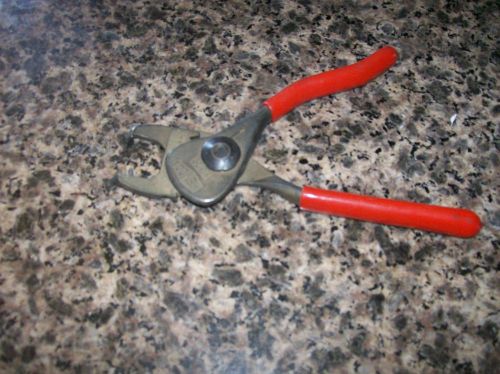 Heyco No. 29 Strain Relief Pliers