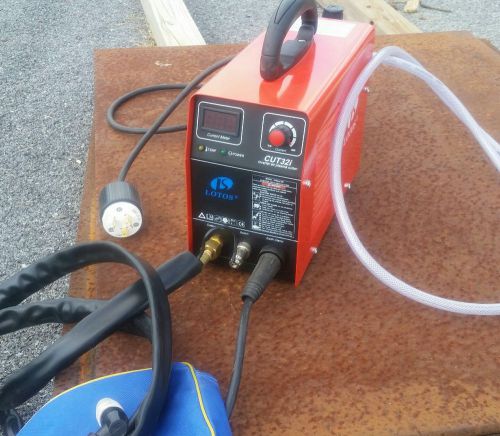 Lotos Cut32i 32a amp plasma cutter. Hardly used.