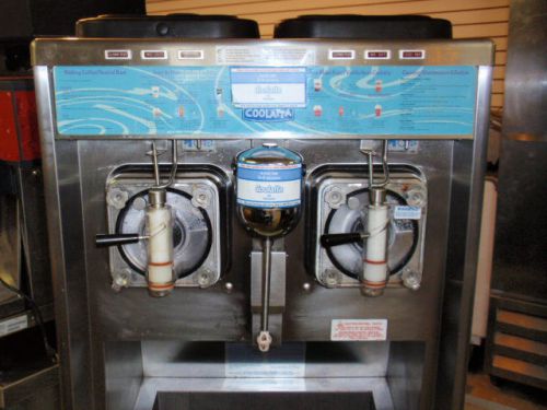 taylor frozen coffee coolatta machine  very nice pizza restaurant bakery use