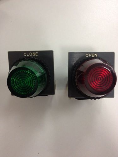 LOT ALLEN BRADLEY 800H-QR12 INDICATOR LIGHT, GREEN AND RED