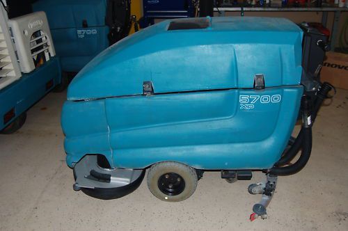 Tennant  5700 28&#034; Disk Head -  Walk Behind Floor scrubber  -Free Shipping