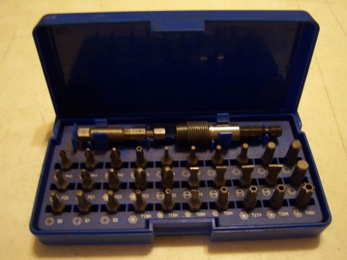 BluePoint PTB32K 32 Pc. 1/4&#034; bit set with case.