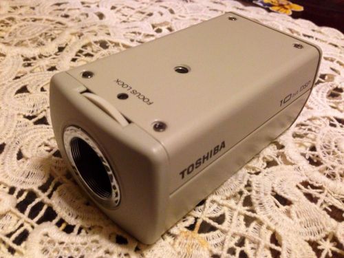 TOSHIBA - 10-BIT DSP CCD COLOR SURVEILLANCE CAMERA IK-6420A