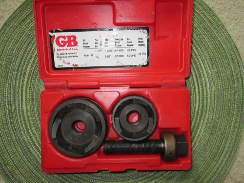 Gardner Bender KOM-152 Mechanical Slug-Out Set, 1-1/2&#034; - 2&#034; Cutting Diameter