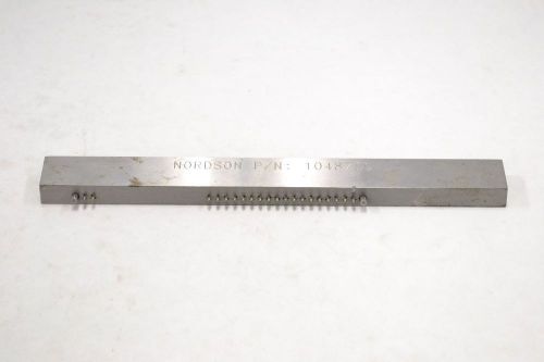 NEW NORDSON 1048759 HOT MELT GLUE BOTTOM STEEL SUPPORT PLATE B319067