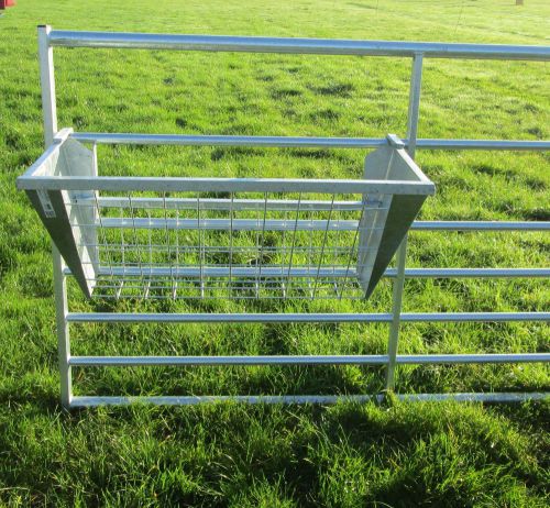 SHEEP HOOK OVER  SHEEP HAYRACK 3FT HOT DIP GALV NEW