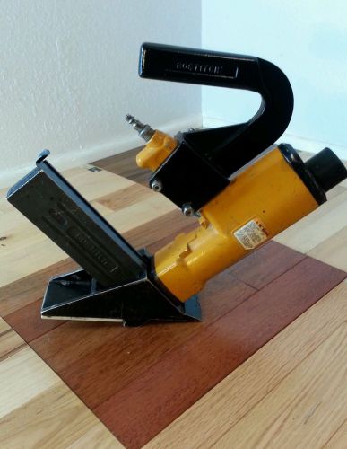 BOSTITCH AIR POWERED PNEUMATIC FLOORING STAPLER MIII with short handle