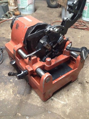 1/4&#034;-3/4&#034; pipe threading machine/sel priming