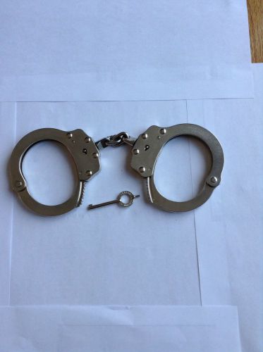 Peerless Model 700 Handcuffs with Key