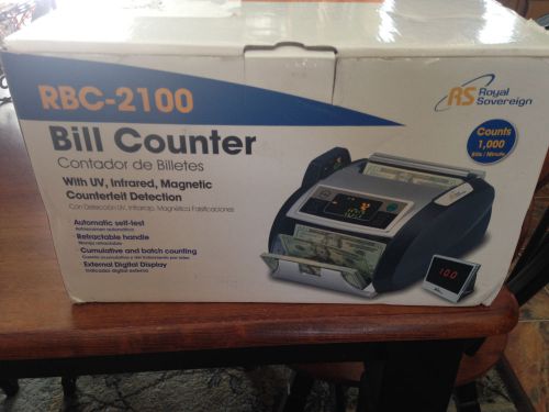 Royal Sovereign RBC2100 bill counter features external display &amp; counterfeit det