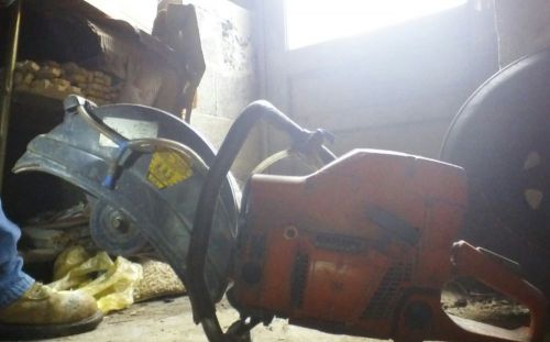 475K Husquvarna 14&#034; cut off saw