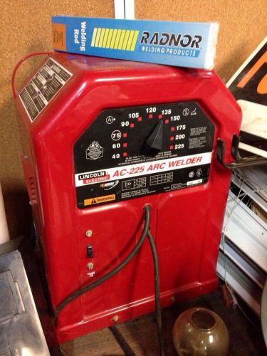 Lincoln AC 225 Welder ARC Electric