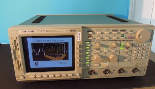 Tektronix TDS754D 500MHz 2GS/s 4-Ch Oscilloscope13,1F,HD,1M,2F,2C,4C Passes SPC