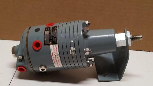 MOORE 68V12 PNEUMATIC RELAY 14580-17/4LE
