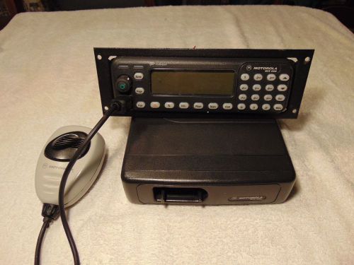 MOTOROLA MCS2000 w/ REMOTE HEAD Model III &amp; MICROPHONE - M01HX+834W - TWO WAY