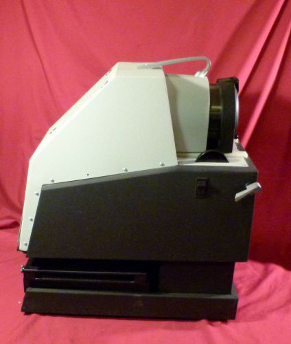 DA-LITE VU-LYTE IV OPAQUE PROJECTOR 12400