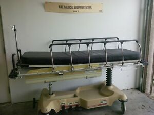 Stryker 1010 Renaissance Series Emergency Department/ PACU Stretcher