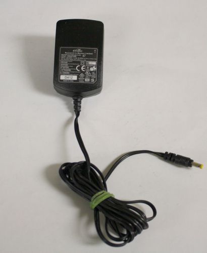 genuine BLACKBERRY POWER SUPPLY PWR-04615-000 6.8V  0.5A PSM05R-068R