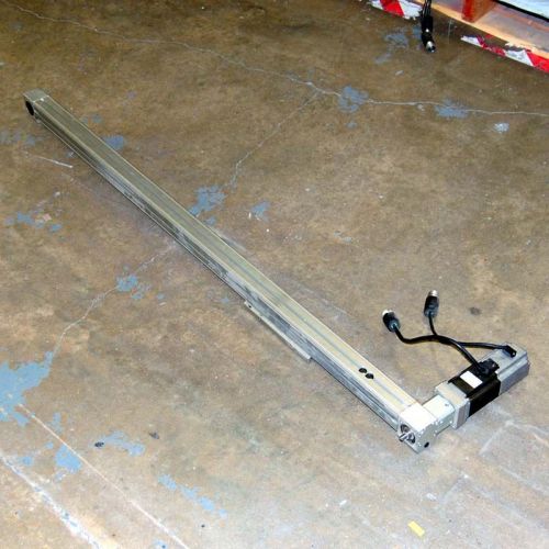 Festo dge-25-900 0.9m stroke linear actuator w/ omron r7m-a40030-bs1-d motor - l for sale