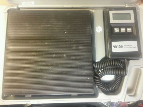 TIF 9010A refrigerant scale