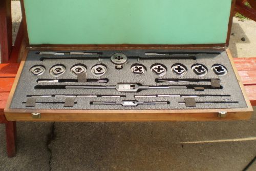 BAY STATE TAP &amp; DIE SET  w/ ORIG. WOOD CASE