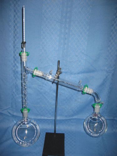 New 24/40 chemistry / essential oil hydrosol / distillation, w/distilling head for sale