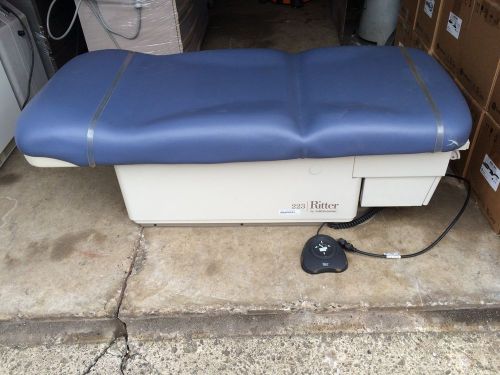 Midmark Ritter 223 Power Medical Exam Table Chair