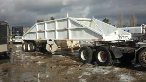 1990 Hawk 20 cy Belly Bottom Dump Trailer