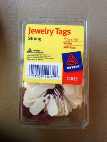 New avery jewelry tags #11035, strung, white, 13/16&#034; x 3/8&#034;, pack of 500 sealed for sale