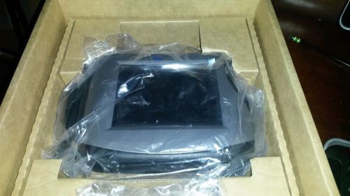 New in box VERIFONE M090-107-01-R PAYMENT TERMINAL