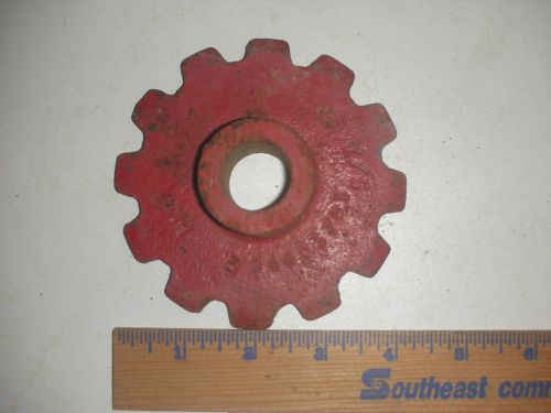 Iron Gear 12 Teeth 4.25&#034; d Old Farm Antique Primitive Steampunk Decor  Art     f