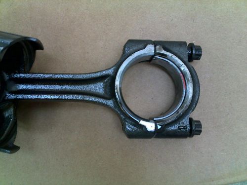 Kubota D722 connecting rod