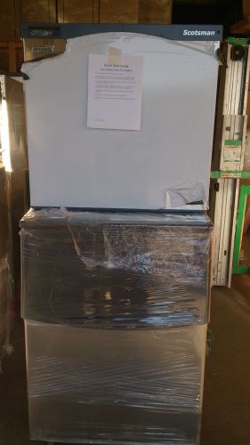 NEW SCOTSMAN C1030 ICE CUBE MAKER 1000 LB ICE MACHINE WATER COOLED w/  Storage